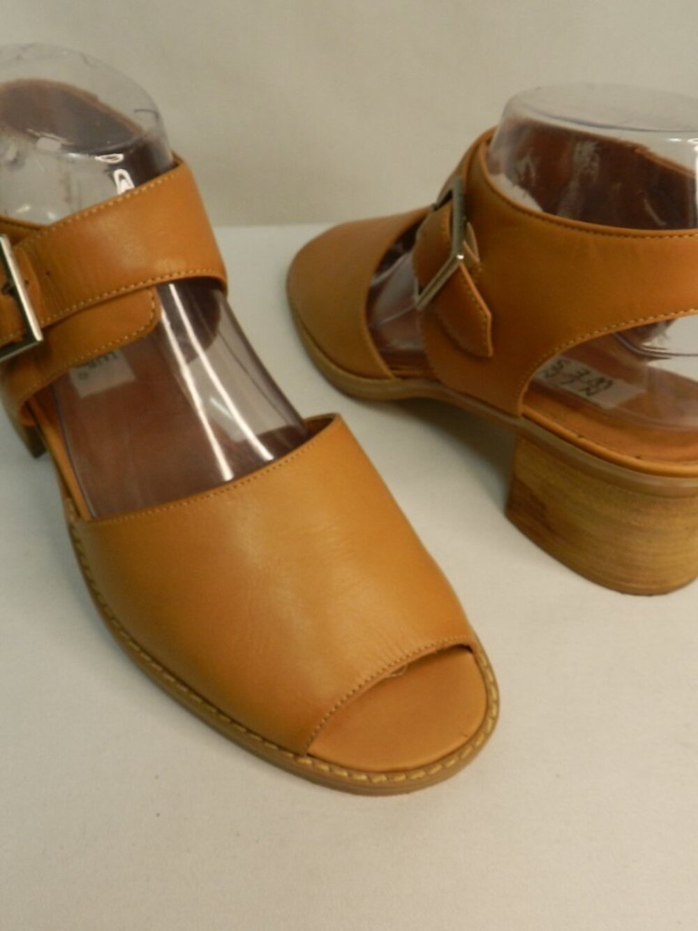 Nine West Vintage brown Leather pump Sandals ankle strap w/ buckle Size Sz 9 M